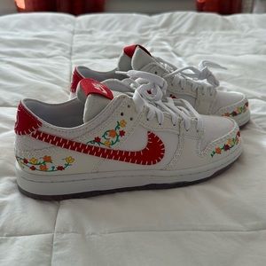 NIKE SB DUNK LOW DECON